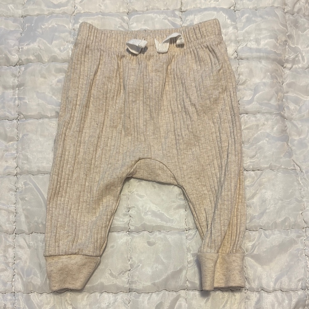 Gerber Cream Sweatpants with Cozy Ribbed Knit